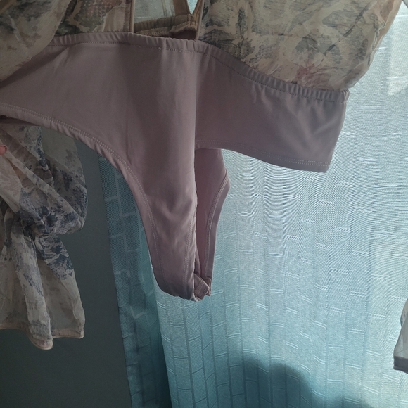 Bodysuit - Picture 4 of 5